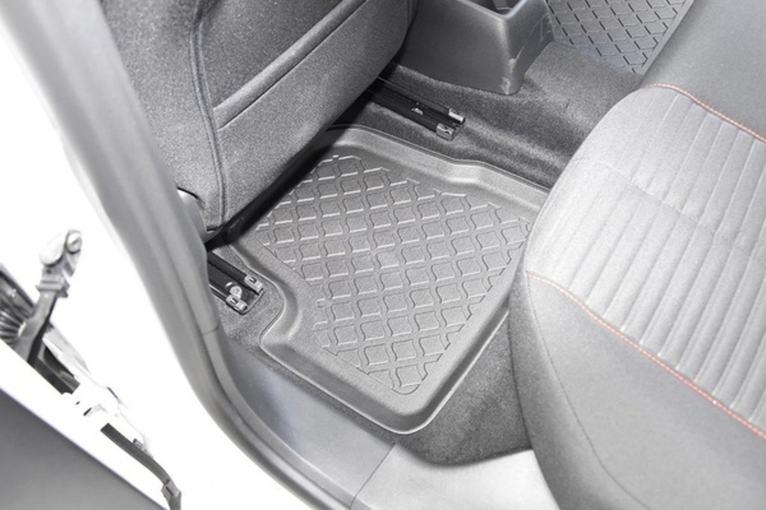 Covorase auto tip tavita Peugeot 208 II, fabricatie 06.2019 - prezent (nu electric)