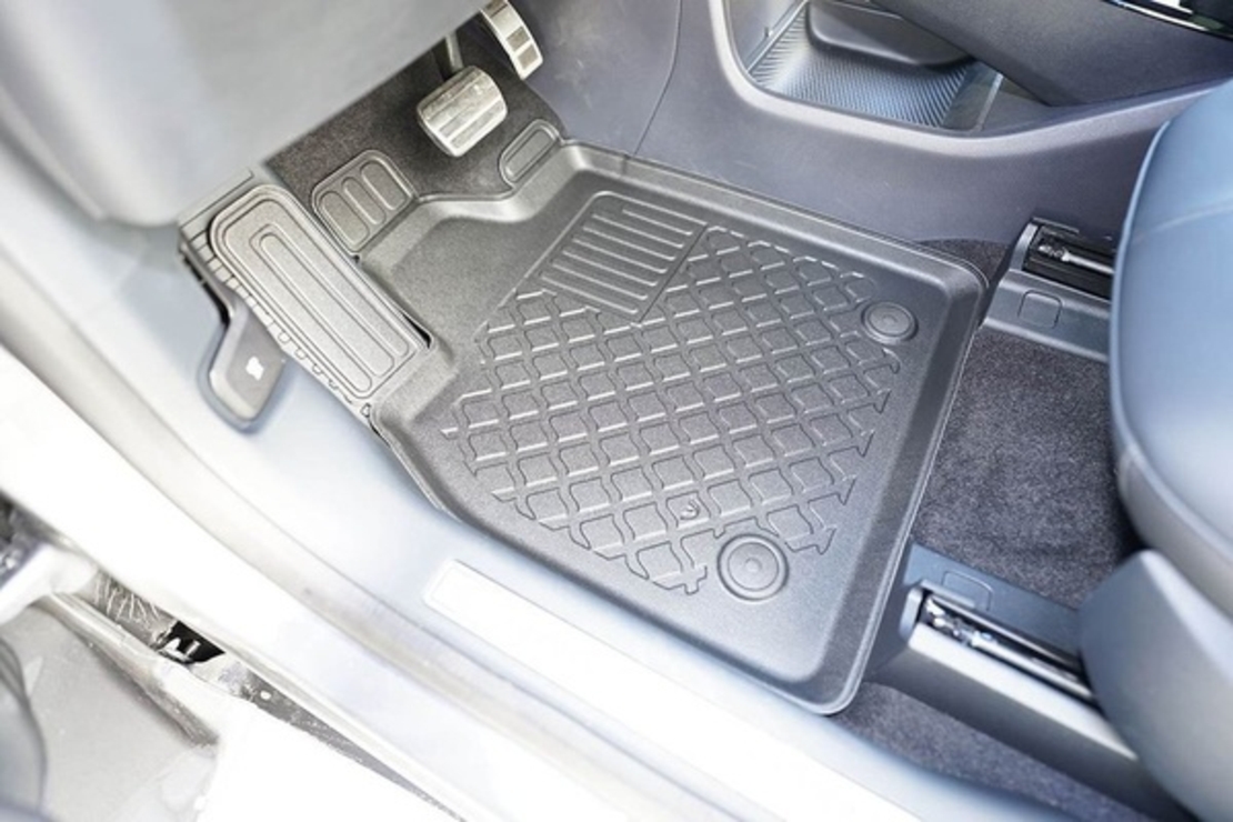 Covorase tip tavita Ford Mustang Mach-E (electric), anul de fabricatie 05.2021 - prezent, caroserie SUV