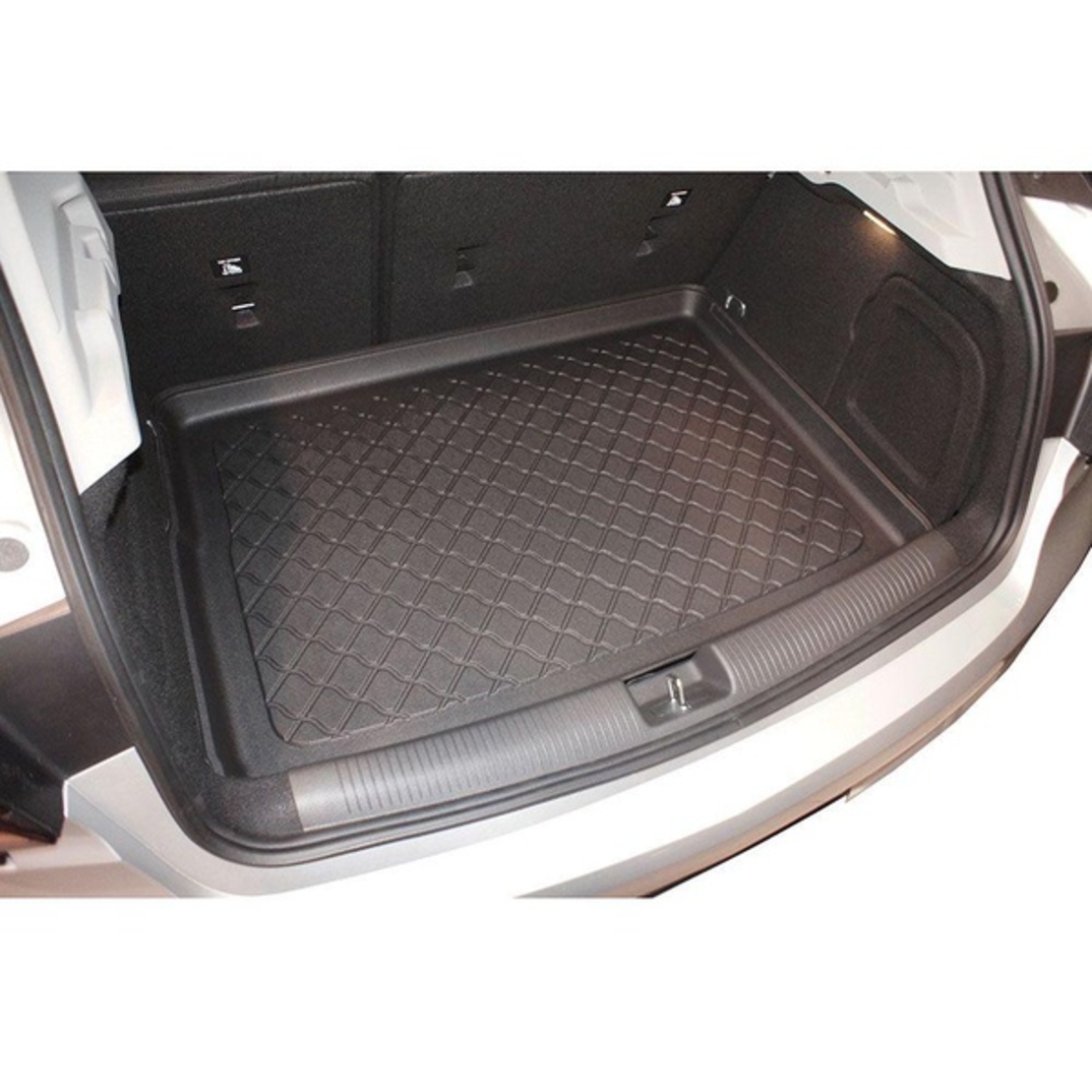 Tavita portbagaj Opel Astra K caroserie hatchback fabricatie 11.2015 - prezent (cu roata de rezerva) GRD