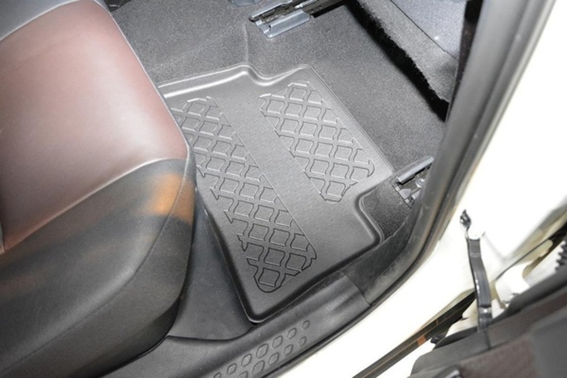 Covorase auto tip tavita 603381