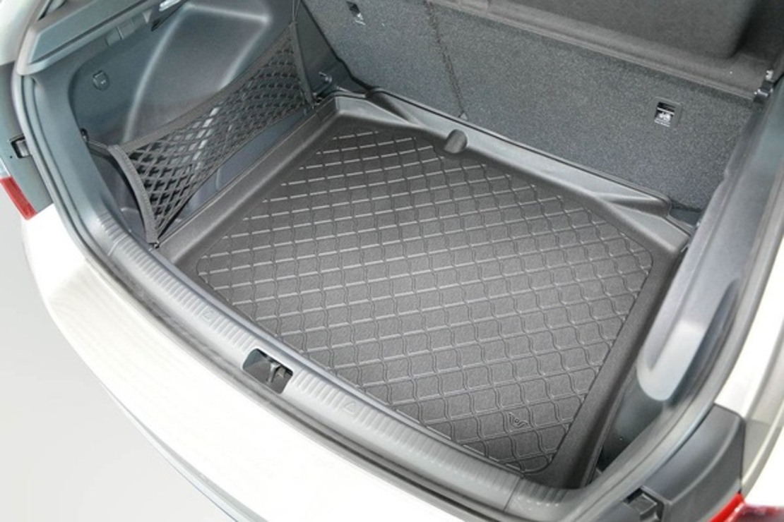 Tavita portbagaj Skoda Rapid Spaceback caroserie combi fabricatie 09.2013 - prezent (portbagaj inferior) Guardliner