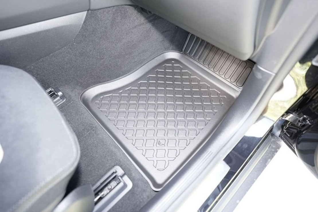Covorase tip tavita Mercedes GLC-Class (x254), anul de fabricatie 07.2022-prezent, caroserie SUV