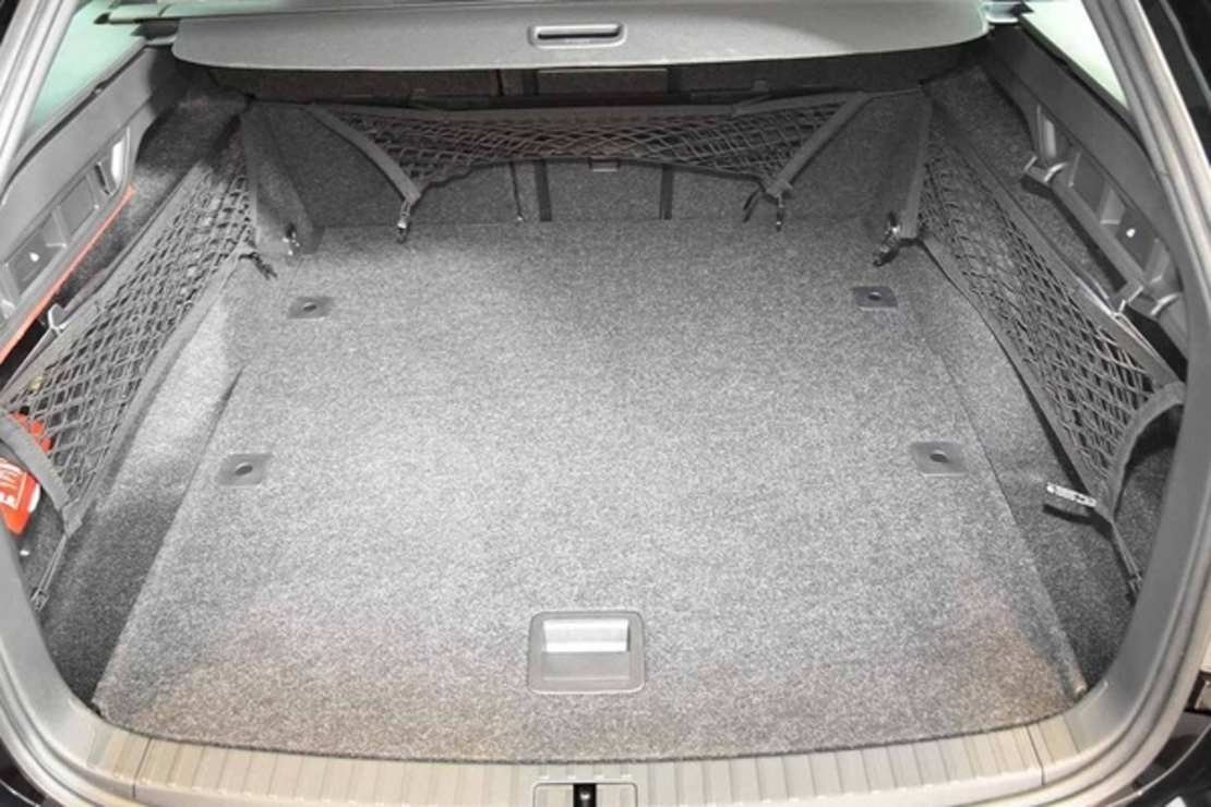 Tavita portbagaj Skoda Octavia III caroserie combi fabricatie 02.2013 - 05.2020 (portbagaj superior)