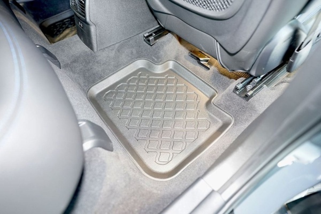 Covorase auto tip tavita BMW X1 F48 fabricatie 2016 - prezent