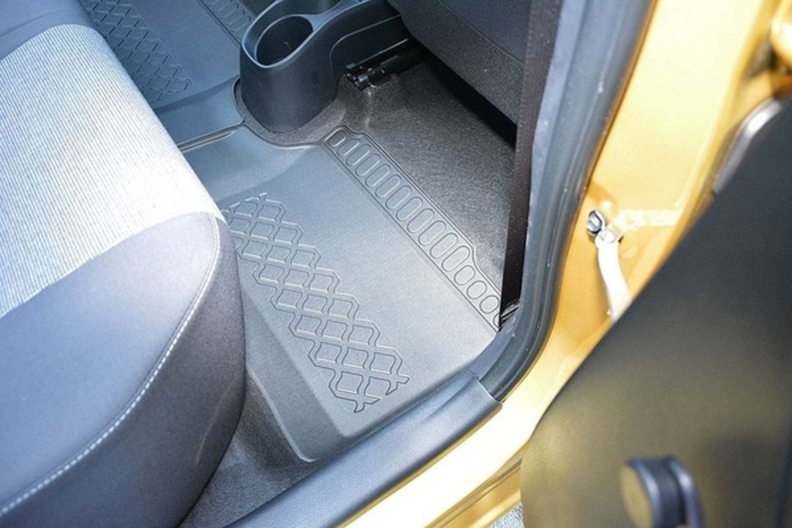 Covorase auto tip tavita Toyota Yaris III, fabricatie 09.2011 - 08.2020