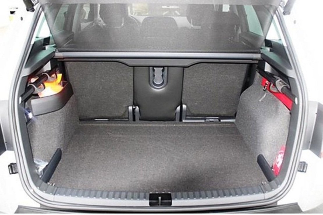 Tavita portbagaj Skoda Karoq fabricatie 2017 - prezent (portbagaj superior)
