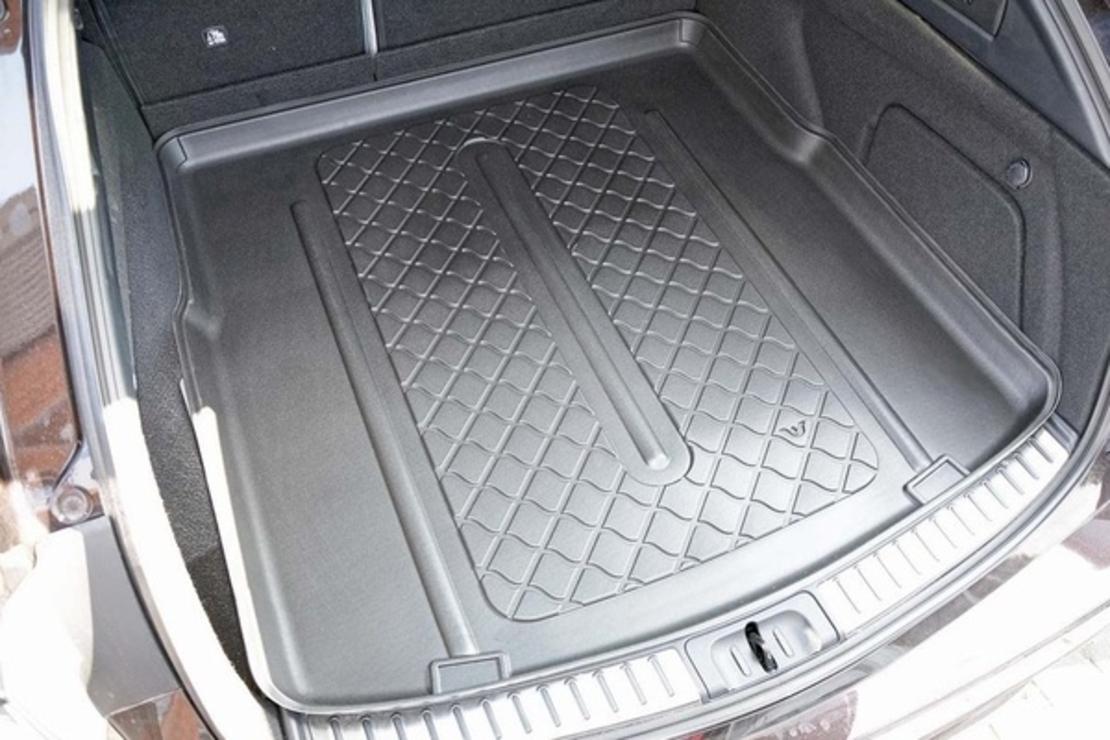 Tavita Toyota Corolla XII (E210) / Hybrid caroserie Break fabricatie 02.2019 - prezent