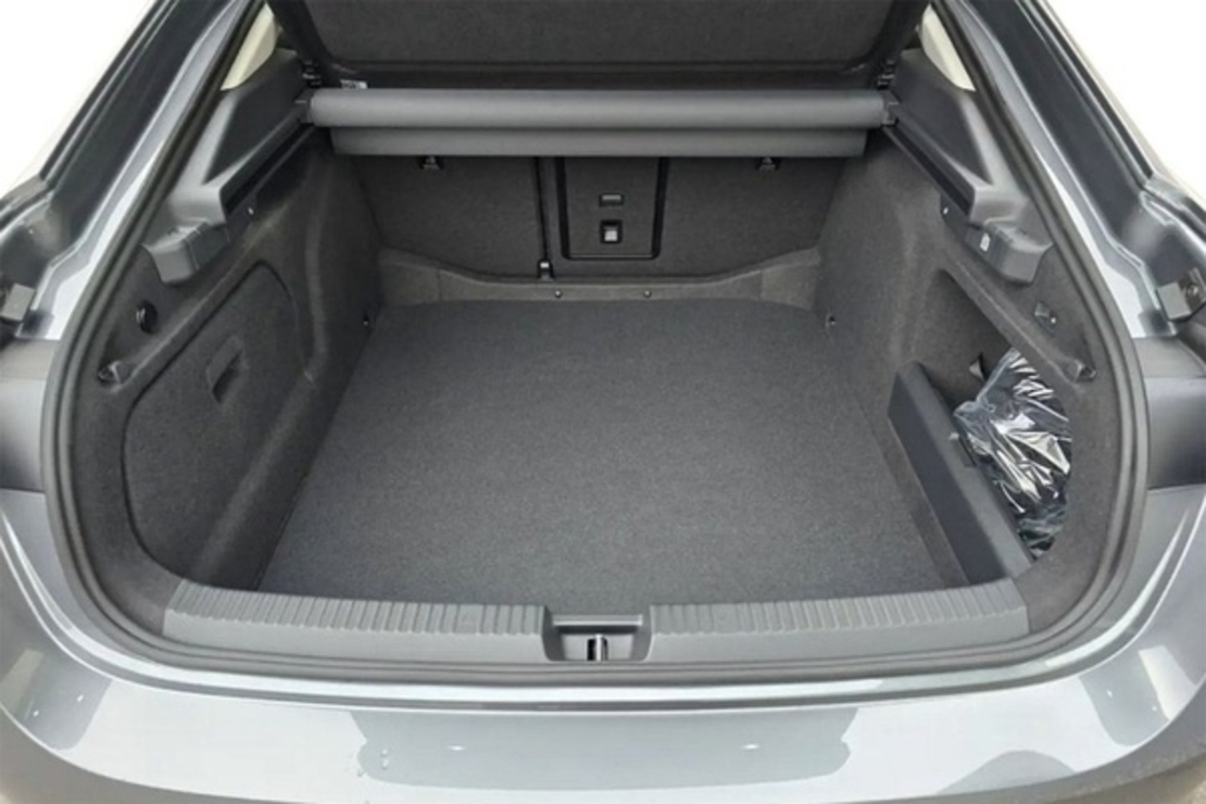 Tavita portbagaj Skoda Superb IV, fabricatie 12.2023 - prezent, caroserie sedan, portbagaj inferior, fara podea reglabila pe inaltime