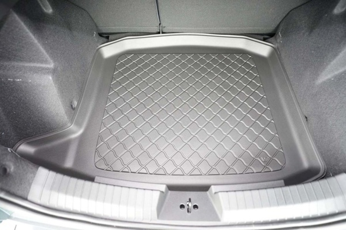Tavita portbagaj Dacia Duster III LPG fabricatie 06.2024 - prezent, 4x2, portbagaj inferior, fara podea dubla