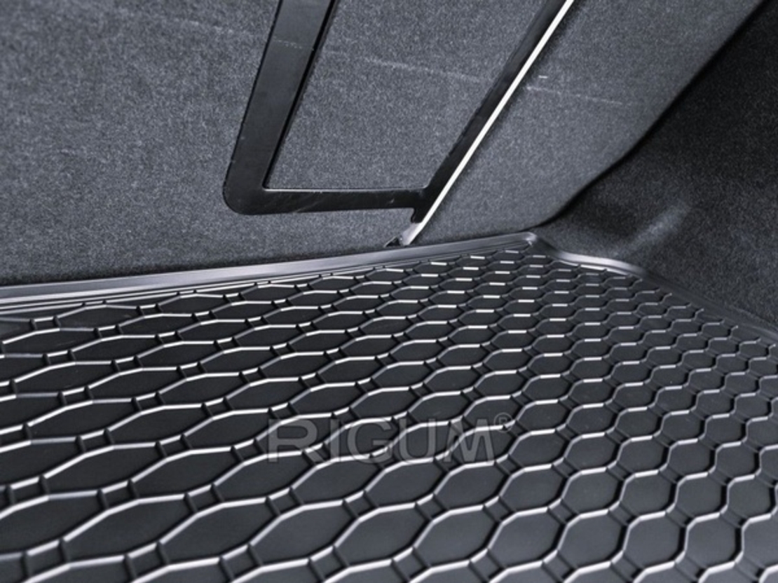 Tavita portbagaj BMW Seria 5 F10, anul de fabricatie 03.2010-2013, caroserie Sedan