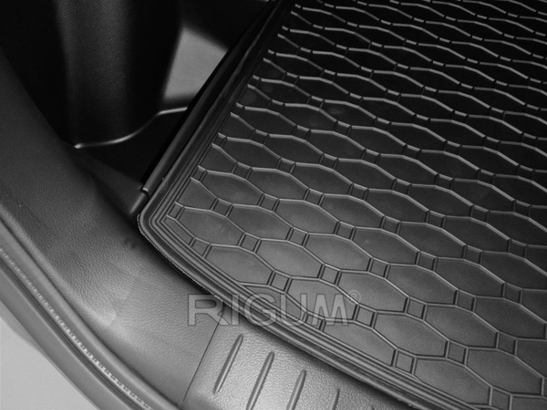 Tavita portbagaj BMW Seria 5 F11 fabricatie 06.2010 - 04.2017, caroserie combi
