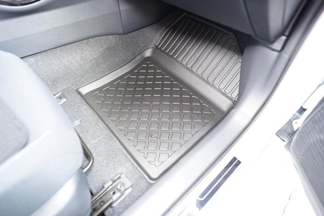 Covorase tip tavita, Toyota Prius V Hybrid, Fabricatie 2023-Prezent, Caroserie Hatchback