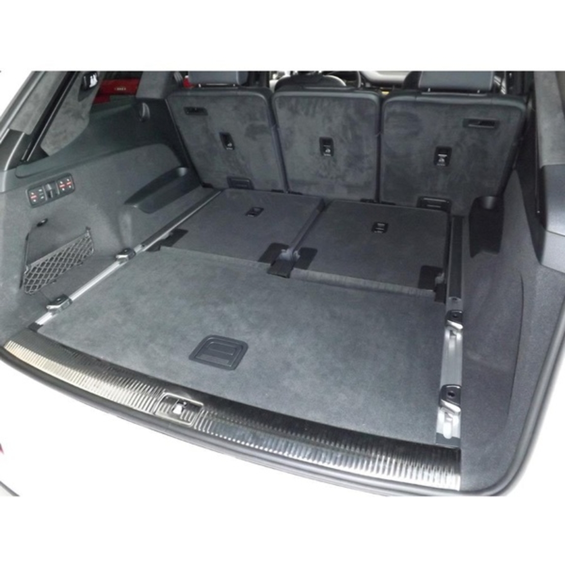 Tavita portbagaj Audi Q7 fabricatie 2015 - prezent BSC