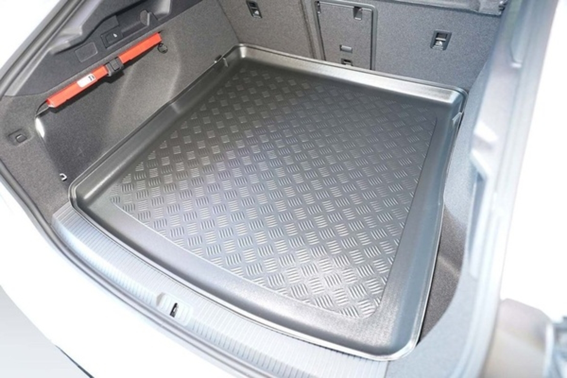Tavita portbagaj Volkswagen ID.7, fabricatie 06.2024 - prezent, caroserie combi, portbagaj superior, podea variabila in pozitie superioara