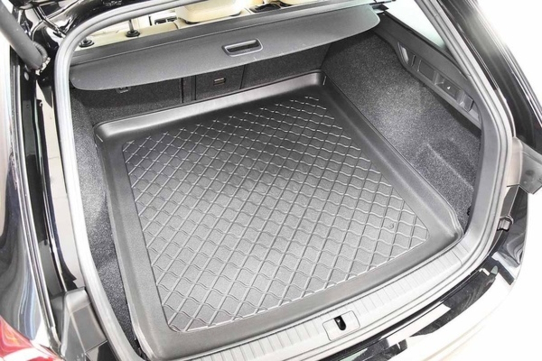 Tavita portbagaj premium Skoda Octavia IV caroserie combi fabricatie 06.2020 - prezent (portbagaj superior)