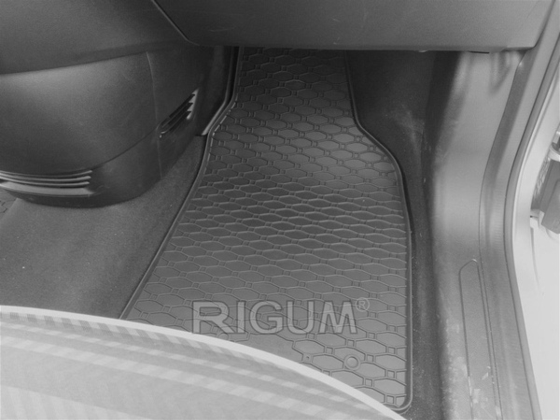 Gumiszőnyegek Fiat 500 electric, gyártmány 2020.11 - jelen, ferdehátú karosszéria, elektromos #1