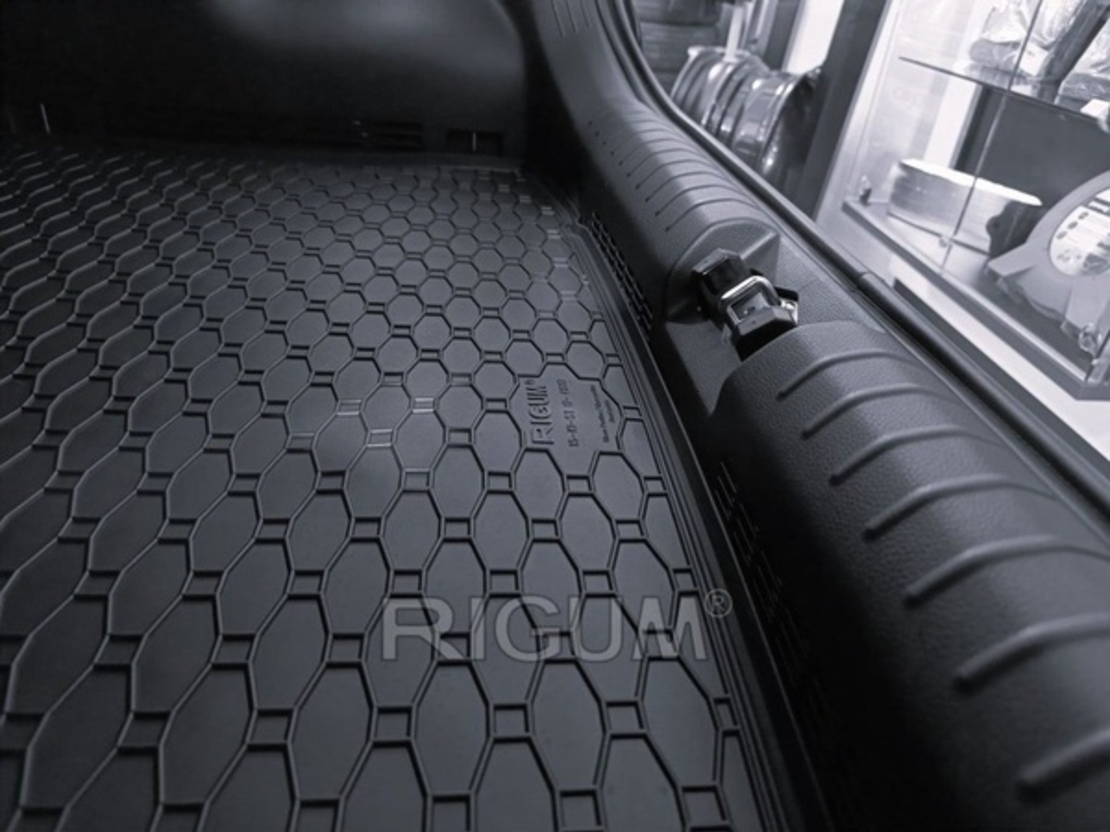 Tavita de portbagaj KIA Stonic MHEV, anul de fabricatie 2020-prezent, caroserie SUV