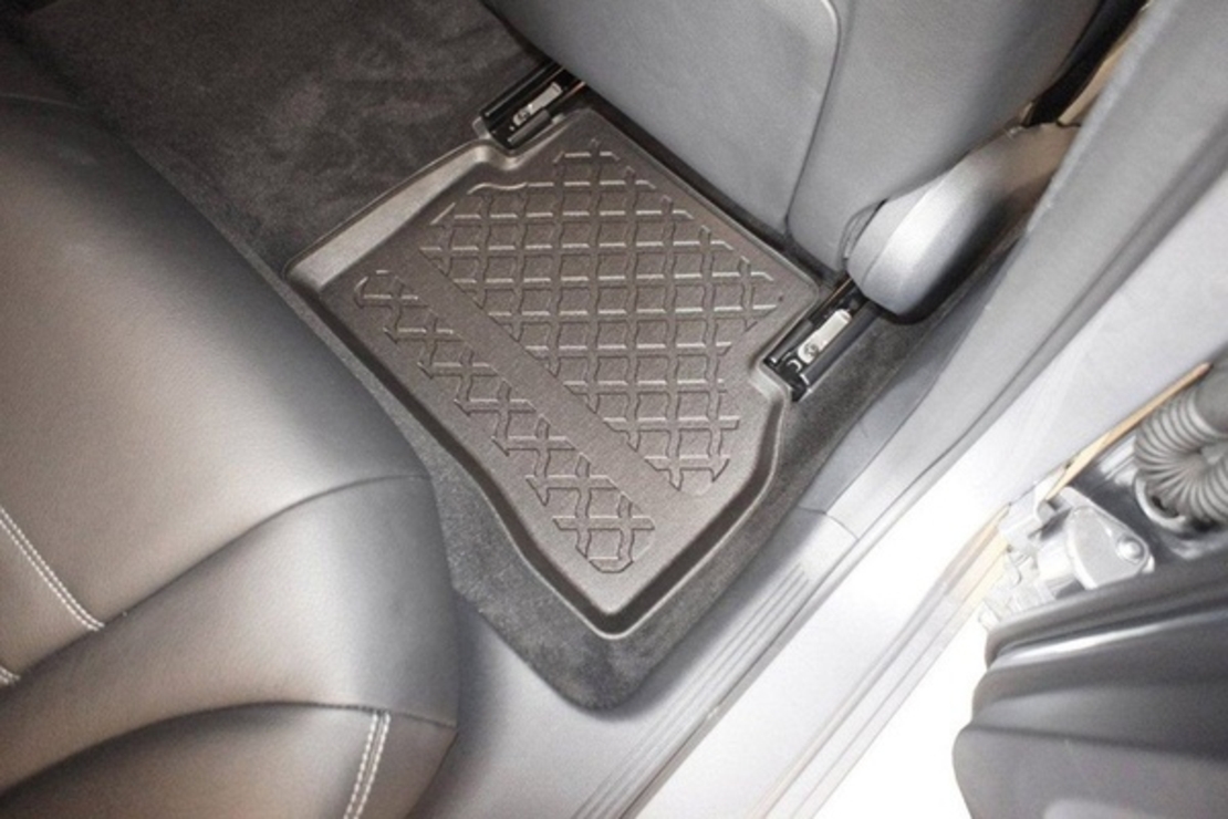 Covorase auto tip tavita Mercedes Clasa C W205 fabricatie 03.2014 - prezent