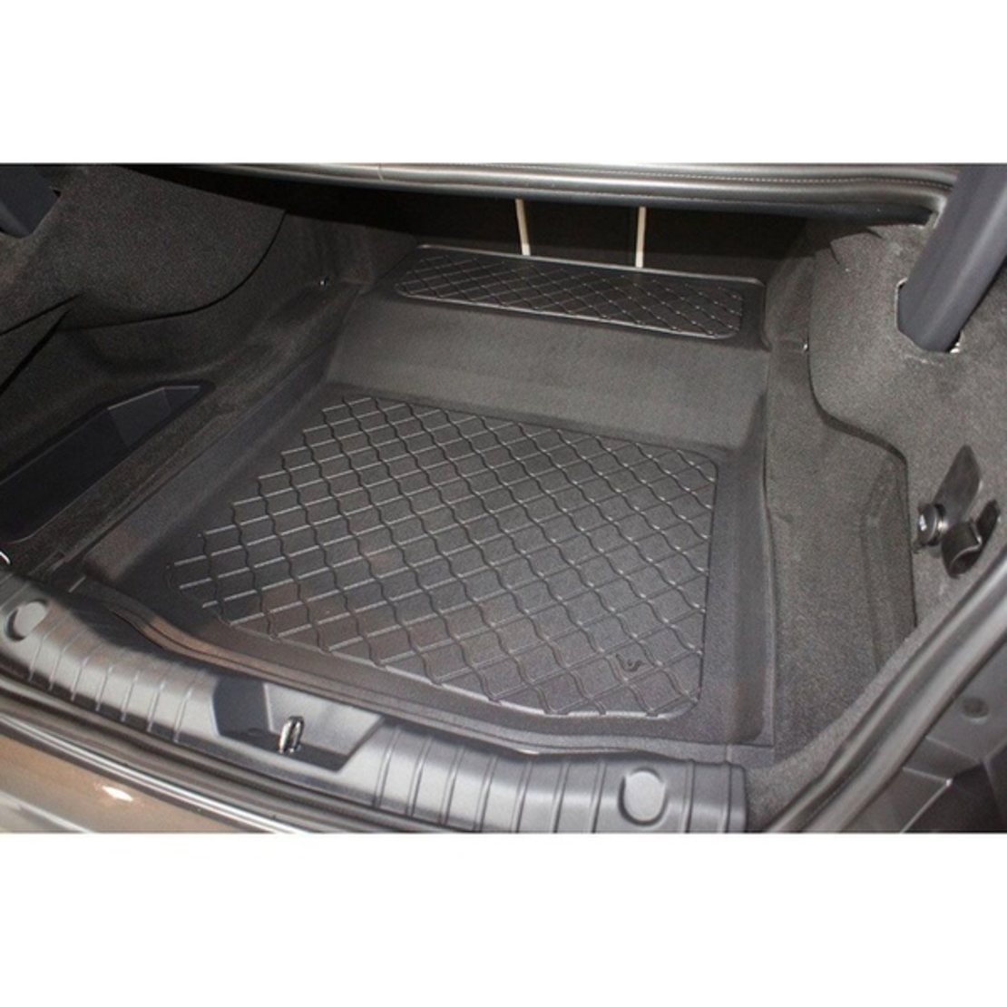 Tavita portbagaj Jaguar XF fabricatie 09.2015 - prezent (kit de reparatie)