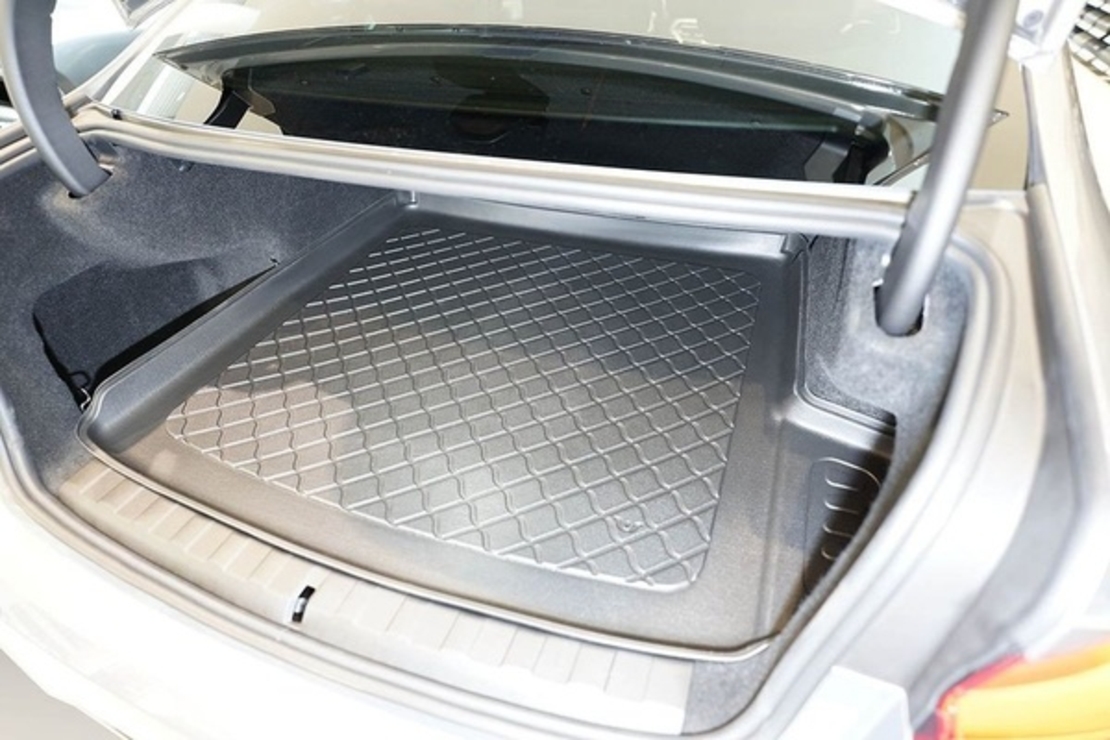 Tavita de portbagaj Volkswagen Multivan T7 / Multivan T7 eHybrid PHEV (Multivan, Life, Style, Energetic) V/5 10.2021-; L2 long wheelbase; behind the t