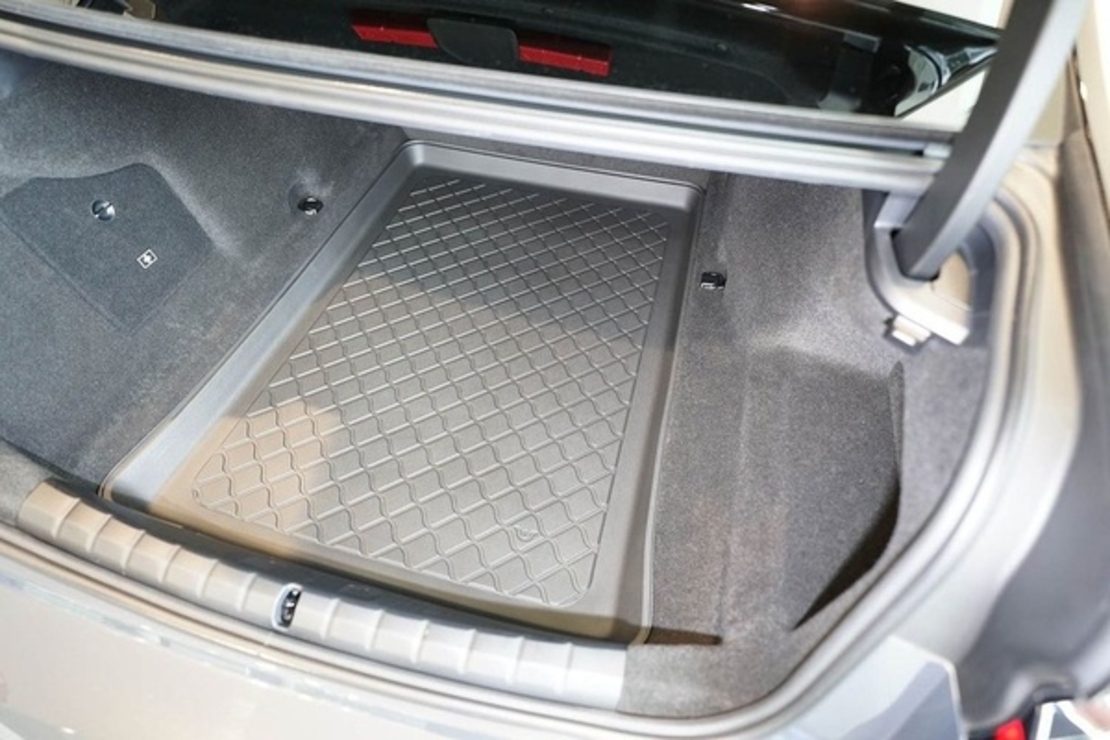 Tavita portbagaj BMW Seria 7 G70 PHEV, fabricatie 03.2023 - prezent, caroserie sedan