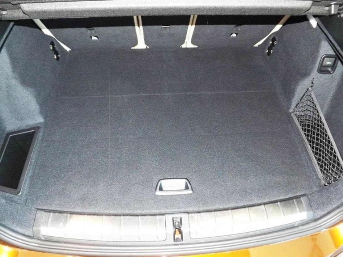 Tavita portbagaj auto BMW X1 F48 fabricatie 2015 - prezent(bancheta din spate rabatabila)