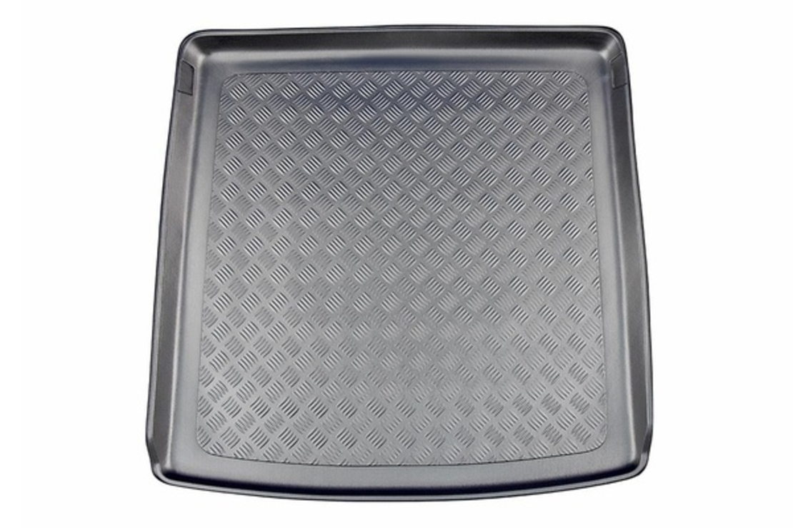 Tavita portbagaj Skoda Octavia III caroserie combi fabricatie 02.2013 - 05.2020 (portbagaj superior)
