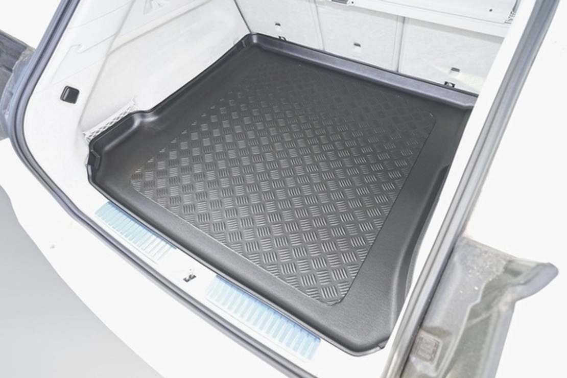 Tavita de portbagaj Mercedes EQS X296 (electric), anul de fabricatie 12.2022-prezent, caroserie SUV