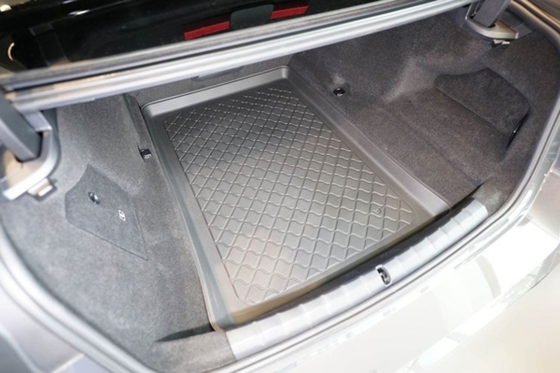Tavita portbagaj BMW Seria 7 G70 PHEV, fabricatie 03.2023 - prezent, caroserie sedan