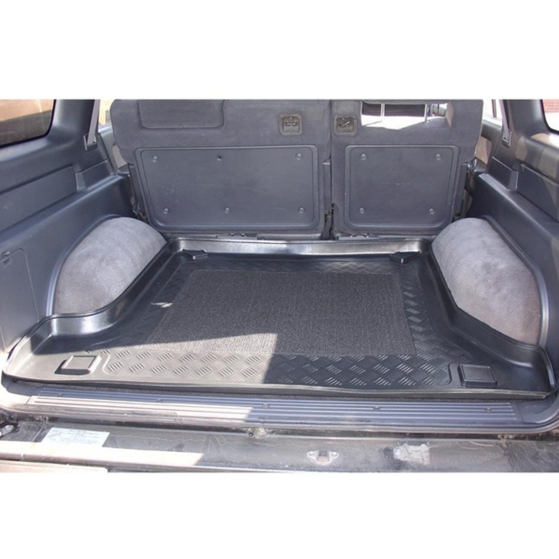 Tavita portbagaj Isuzu Trooper caroserie 4X4 fabricatie 1998 - 2002 (5 locuri)