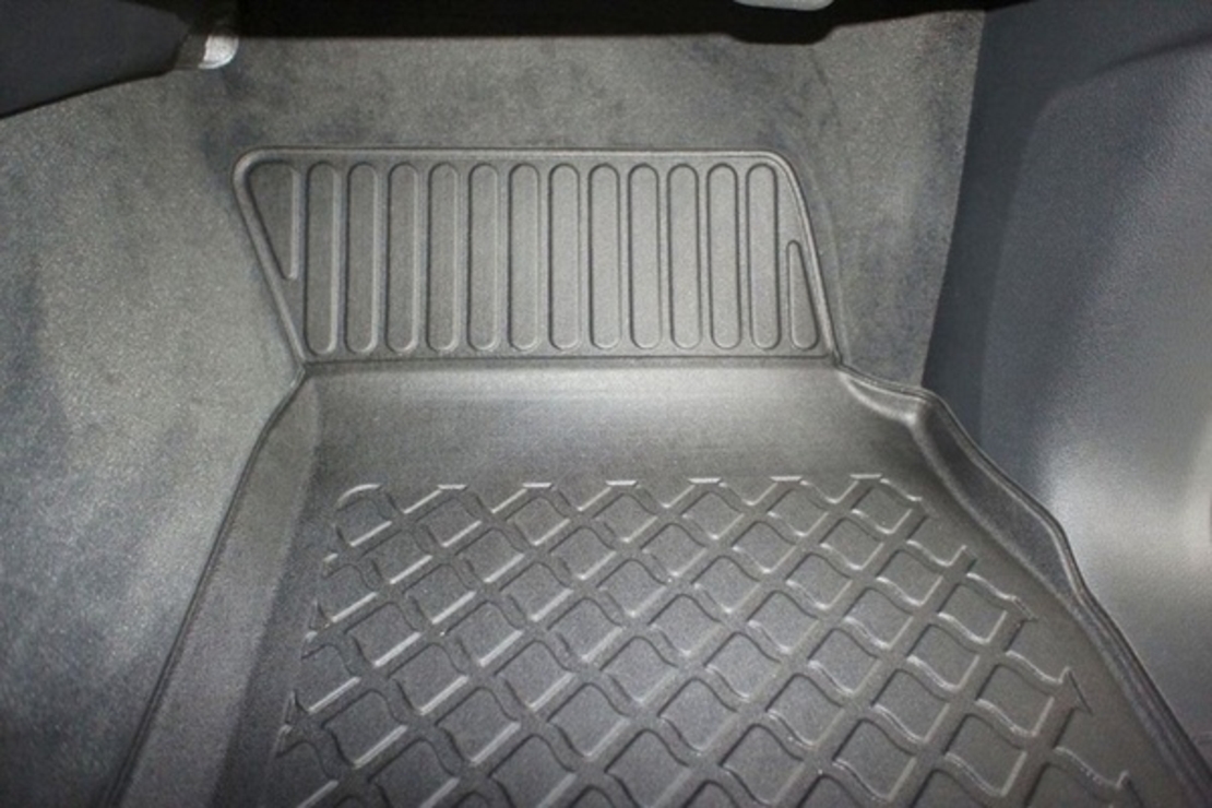 Covorase auto tip tavita Audi Q7 fabricatie 06.2015 - prezent