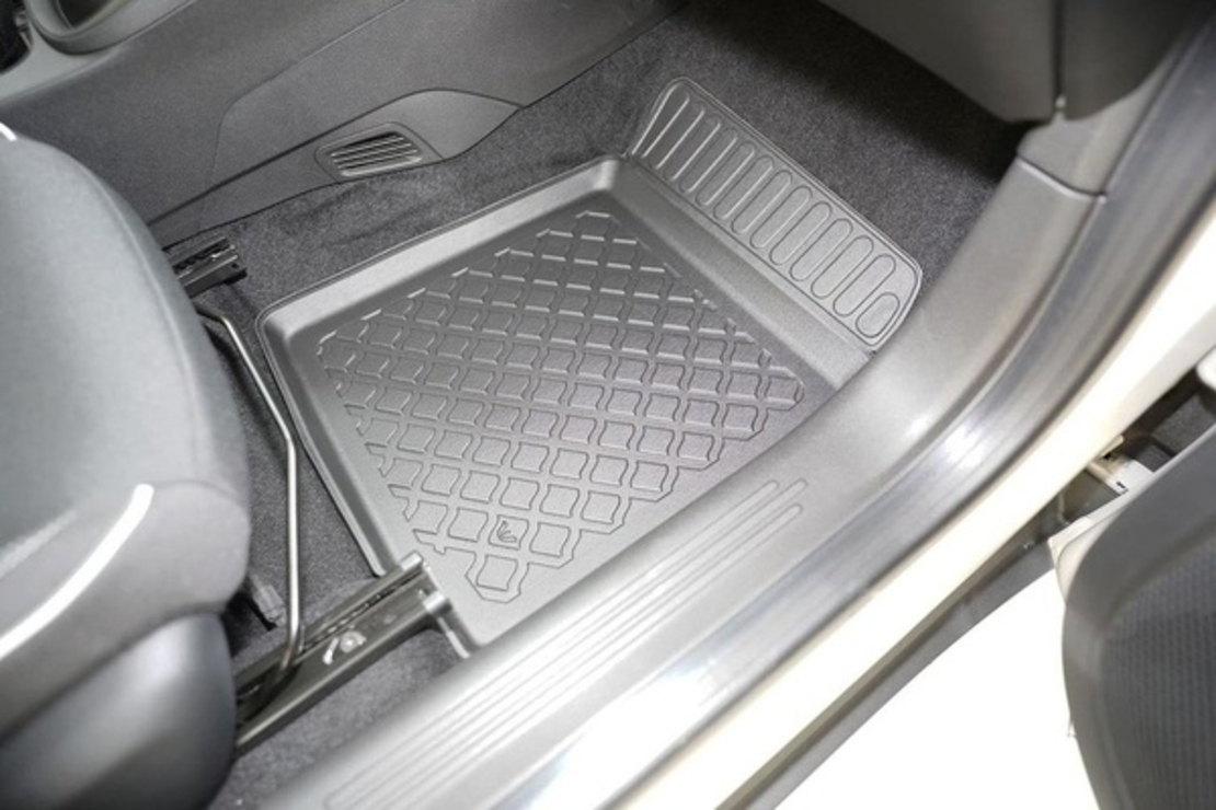 Covorase auto tip tavita Alfa Romeo Junior Hybrid, fabricatie 04.2024 - prezent, caroserie suv