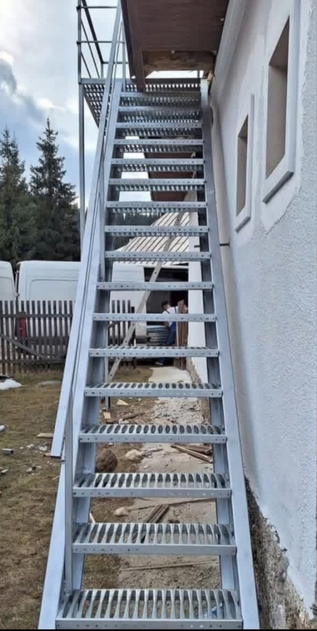 Scări zincate