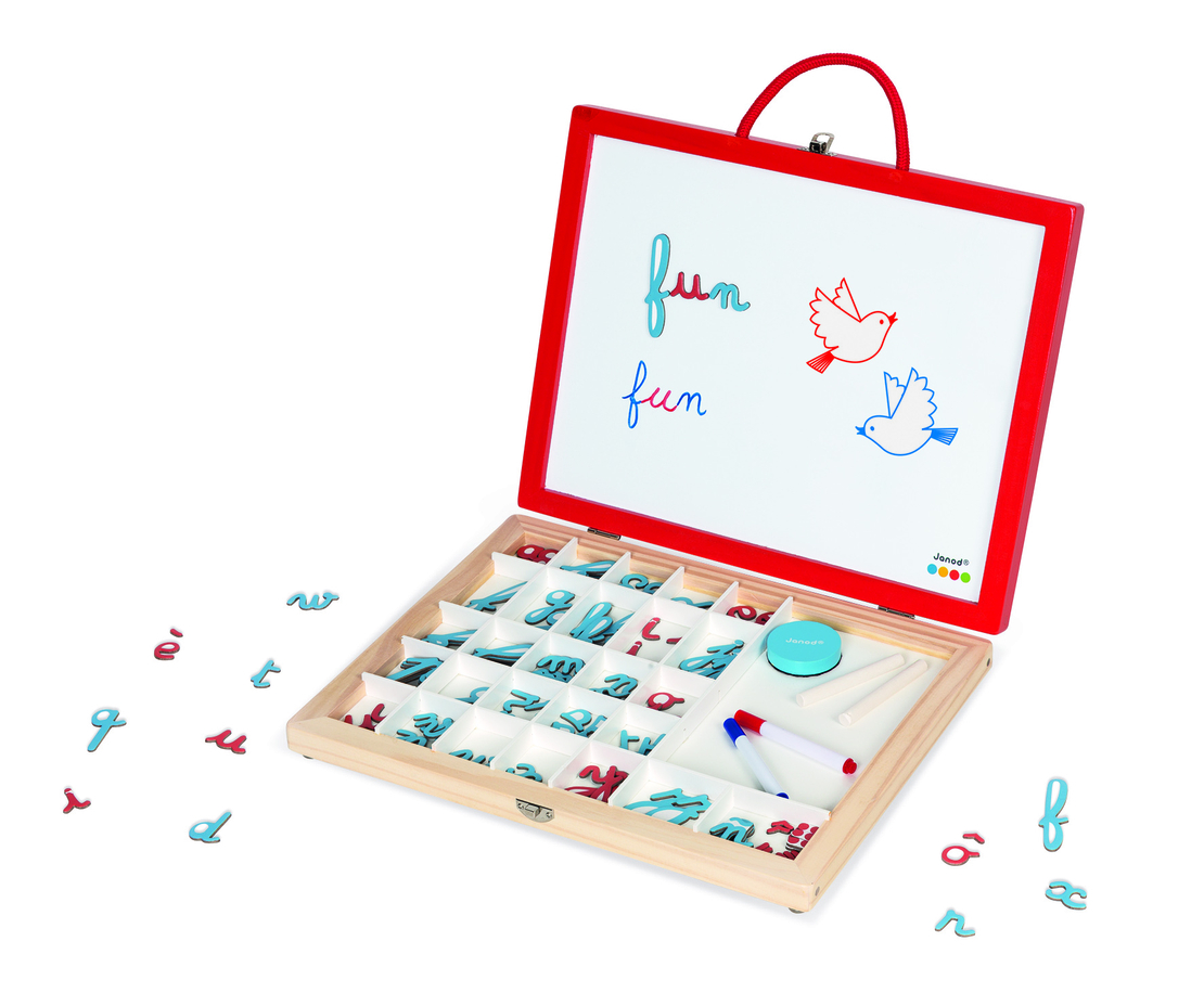 Joc educativ cu magnet, Janod, literele de mana, 3 ani+