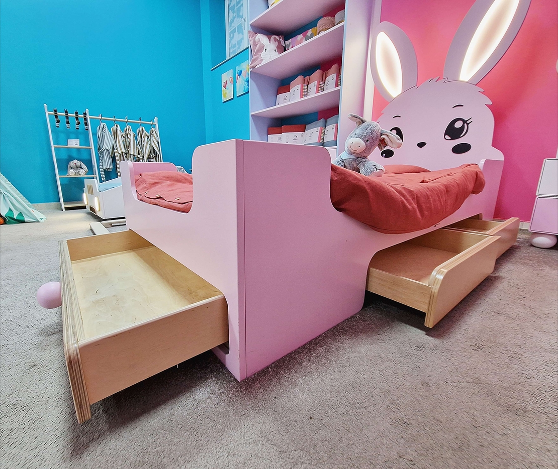 Pătuțul pentru Copii „IEPURAȘ” din lemn(160x200x90 cm) – Confort Premium și un Decor de Poveste - ARNIKA