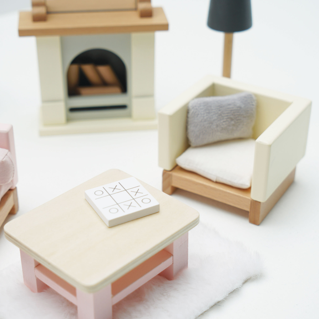 Mobilier pentru casuta, Le Toy Van, set camera de zi, 19 piese