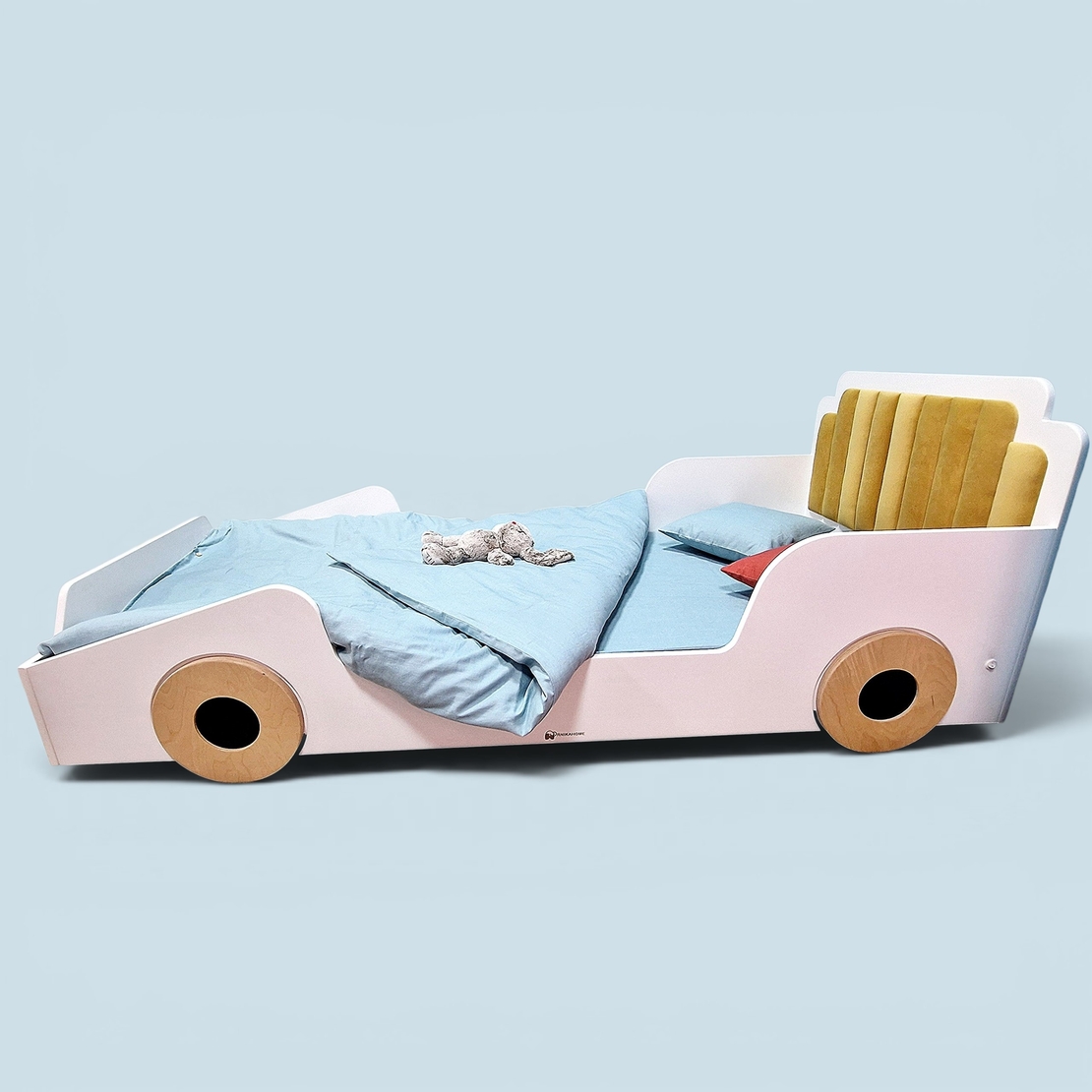 Pătuțul pentru Copii „MAȘINA” (80x200x90 mm) – Confort și Aventură din Lemn Ecologic - ARNIKA