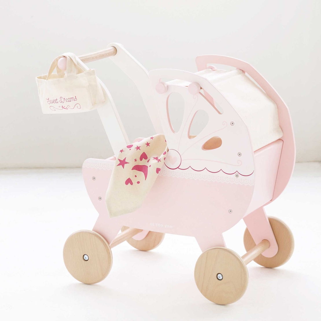 Carucior pentru papusi, Le Toy Van, roz, din lemn