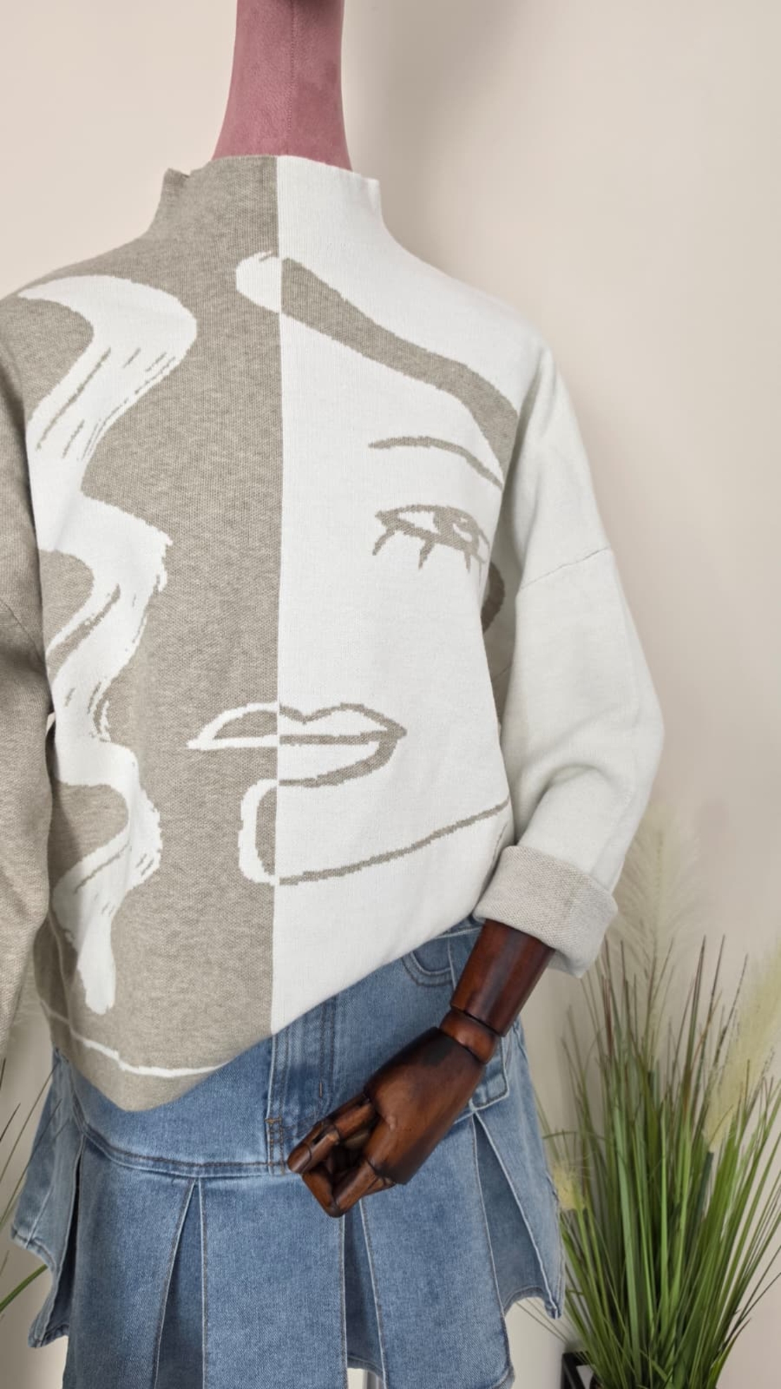 Pulover Jacquard Faces of Art-Bej