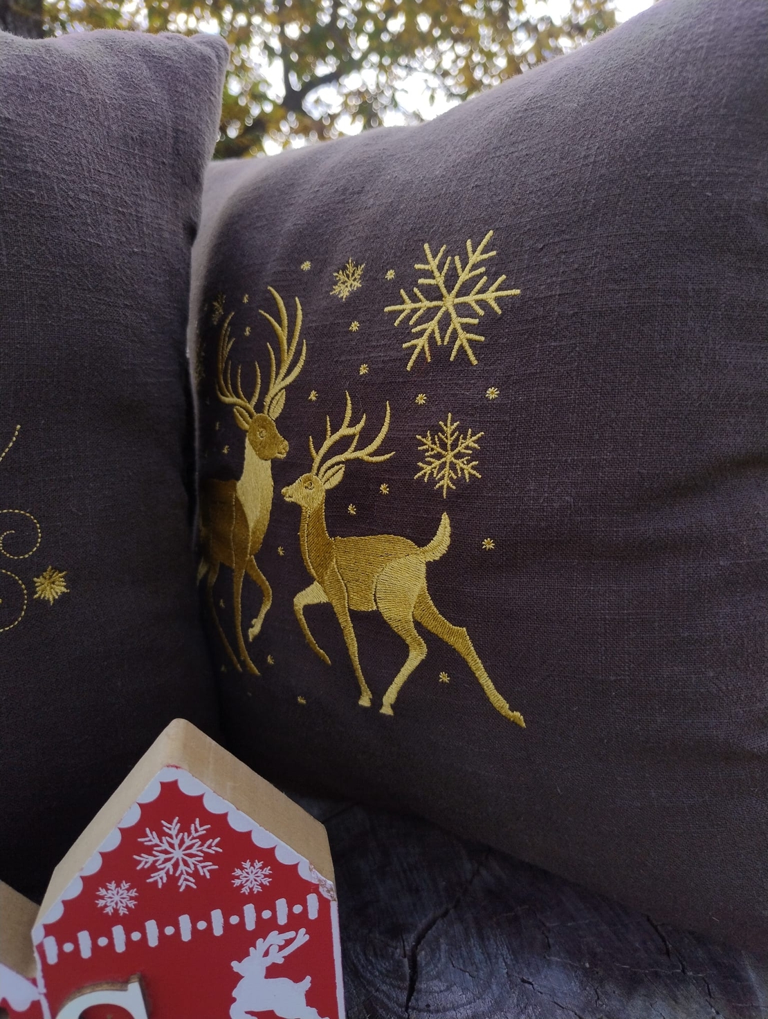 Pernă decorativă premium Cerbul Carpatin AYA HOME