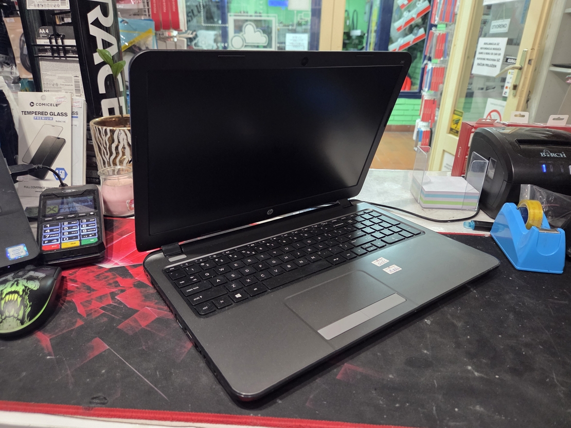 HP 250 G3 15.6/Celeron N2840 2.16GHz/8GB DDR3/128GB SSD