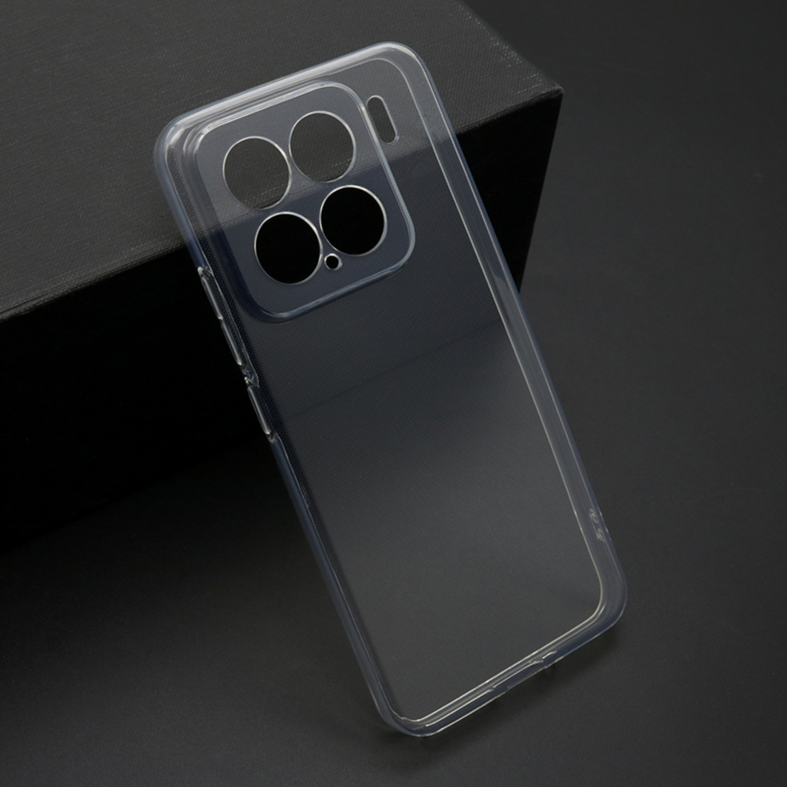 Futrola ULTRA TANKI PROTECT silikon za Xiaomi 15 providna (bela)
