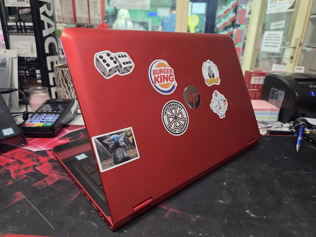 HP 15-bk002ng 15.6/i5 6200U 2.8GHz/8GB DDR4/128GB SSD