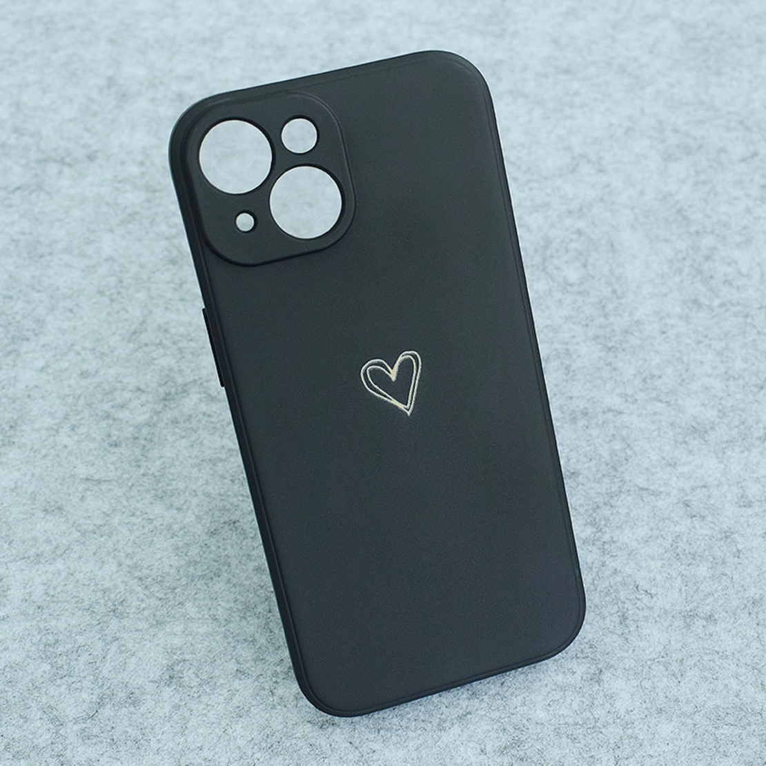 Maska Golden Heartbeat za iPhone 15 crna