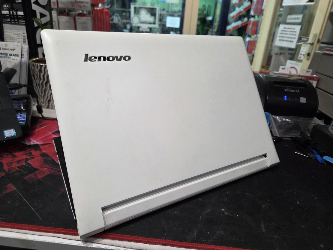 Lenovo Flex 2-15 15.6/I5 4210U 2.7GHz/6GB DDR3/2GB Nvidia