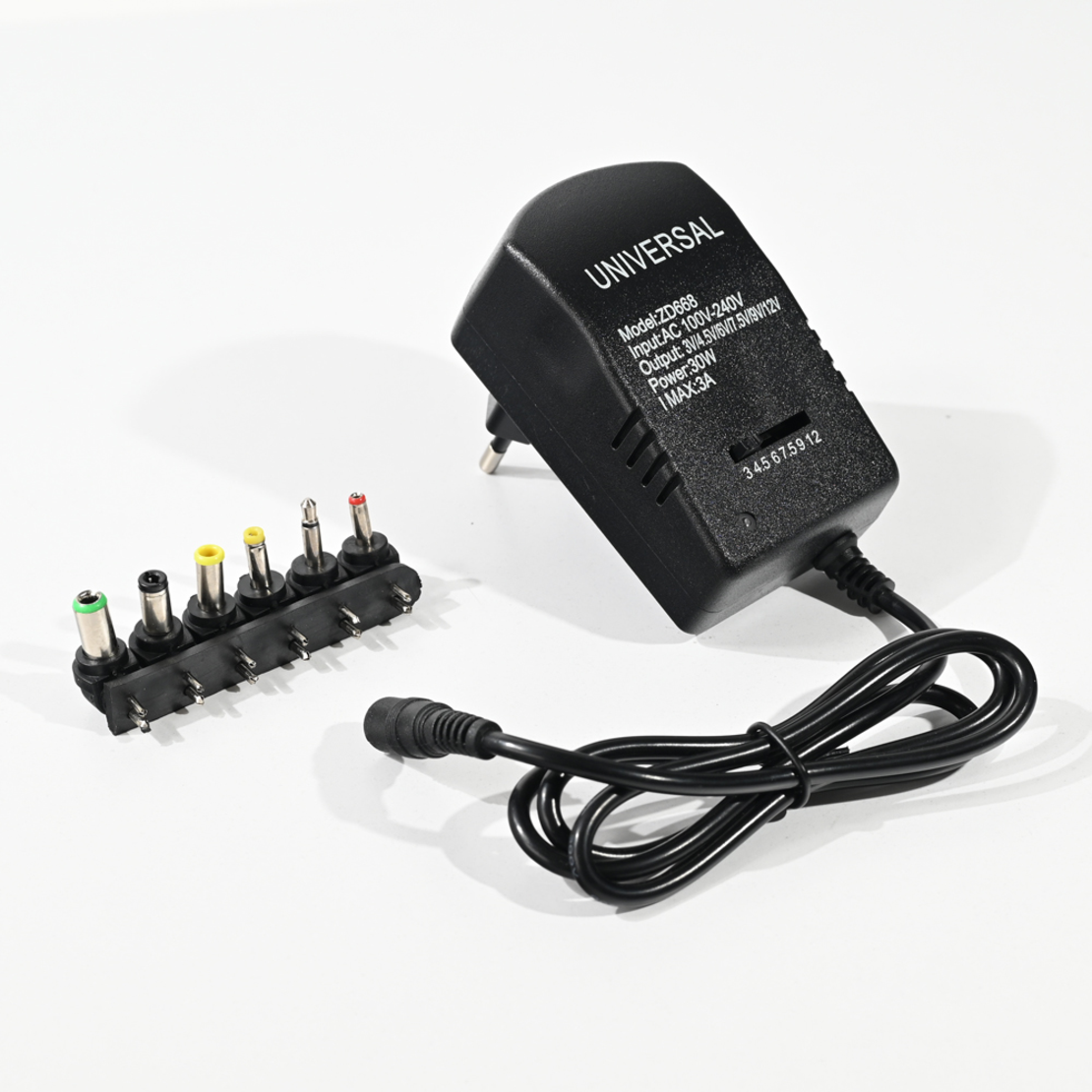 Univerzalni punjač AC/DC adapter sa podesivim naponom 3-12 V 3 A 30 W