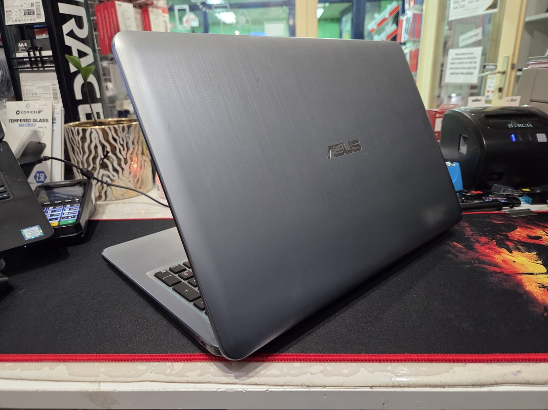 Asus X540S 15.6/Celeron N3050 1.6GHz/4GB DDR3/120GB SSD