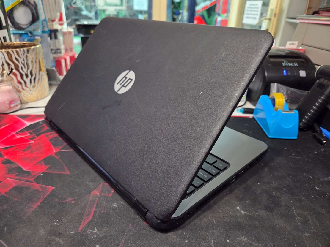 HP 250 G3 15.6/Celeron N2840 2.16GHz/8GB DDR3/128GB SSD