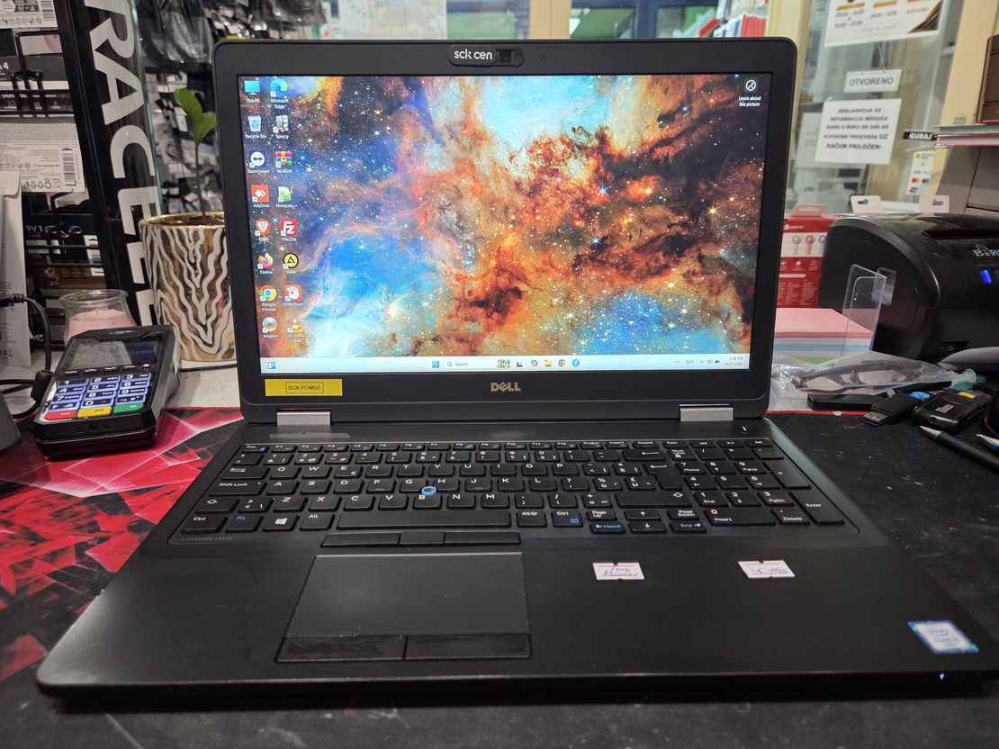 Dell Latitude E5570 15.6/i5 6300U 3.0GHz/8GB DDR4/256GB SSD