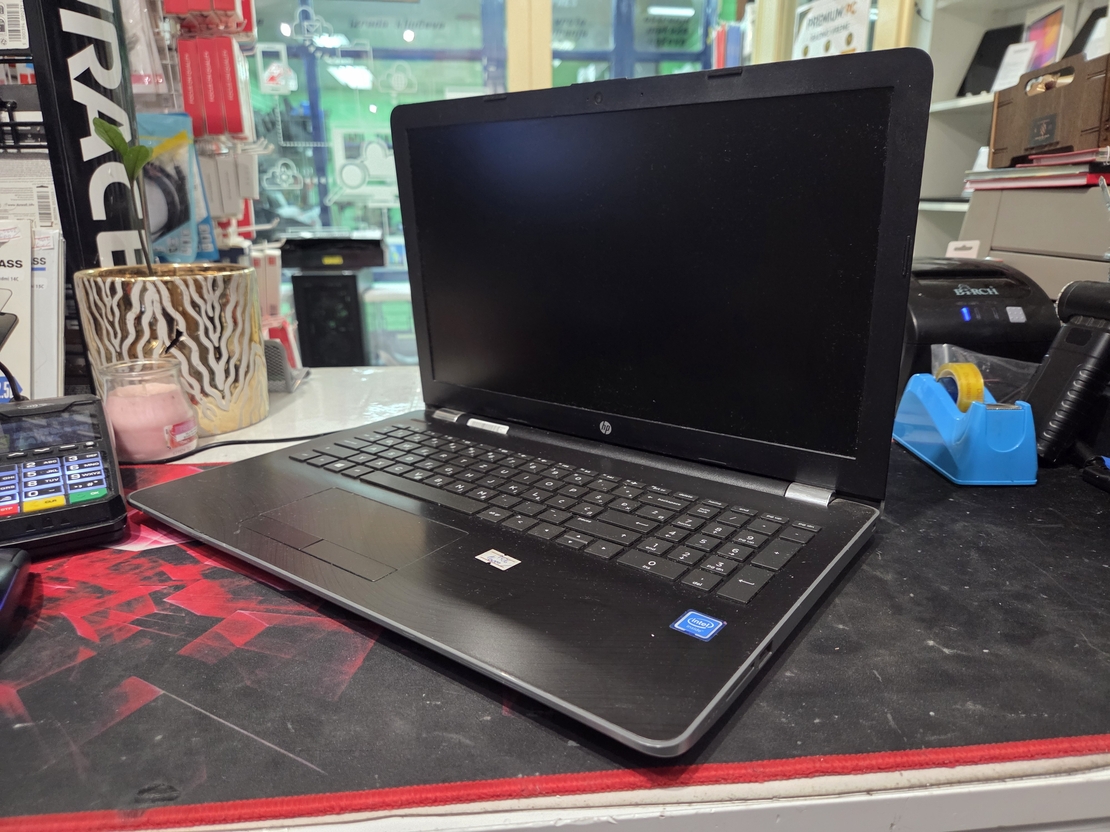 HP 15-bs061nm 15.6/Celeron N3060 2.46GHz/4GB DDR3/120GB SSD